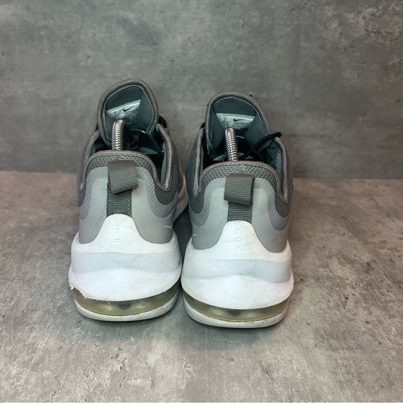 Nike Air Max Axis Running Shoes AA2168-001 Womens sz 9 - grey - Picture 4 of 7